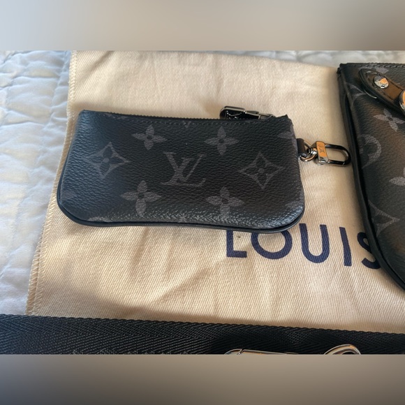 💯 AUTHENTIC Louis Vuitton Trio Messenger - Picture 3 of 7